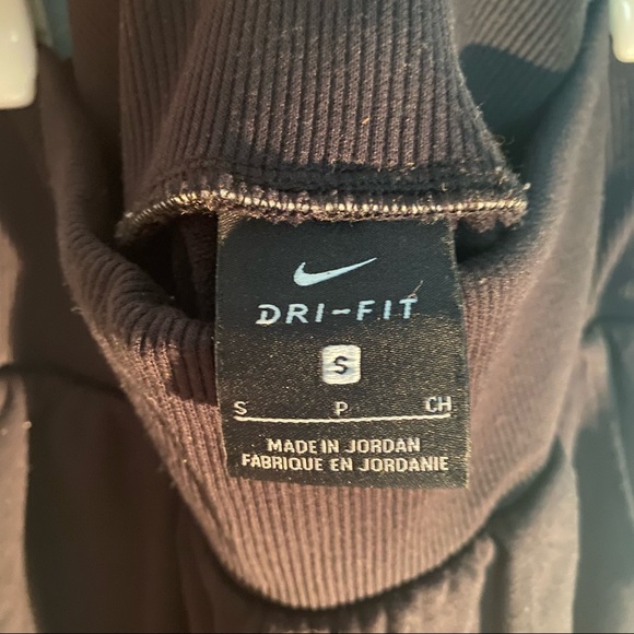 Nike Yoga Joggers - Picture 3 of 5